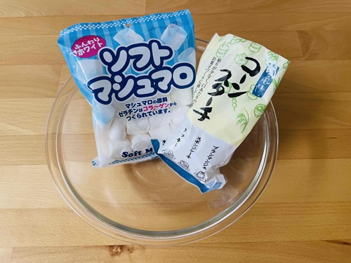 家にあるものでスライム作り　マシュマロ×コーンスターチ